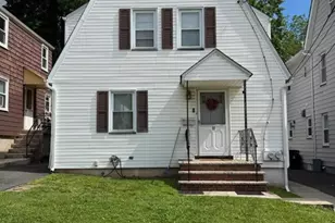 11 Glennon Pl, West Orange Township, NJ 07052 - Photo 1