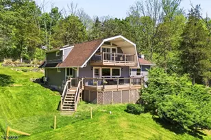 901 Wall St, Stillwater, NJ 07860 - Photo 1