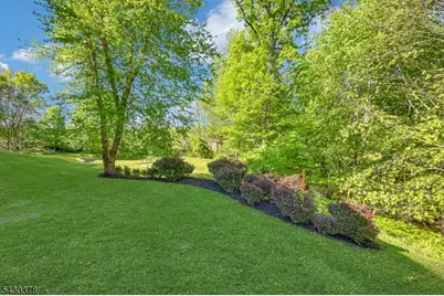 909 Brook Hollow Dr #909, Hanover Township, NJ 07981 - Photo 18