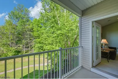 909 Brook Hollow Dr #909, Hanover Township, NJ 07981 - Photo 16