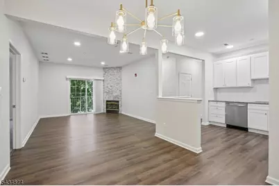 144 Barrister Dr #144, Butler, NJ 07405 - Photo 4