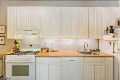 92 Midland Ave #A, Montclair, NJ 07042 - Photo 18