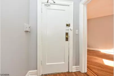 303 Hamilton Pl #A4, Hackensack, NJ 07601 - Photo 6