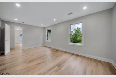 236 Park Ave, Berkeley Heights Township, NJ 07922 - Photo 22