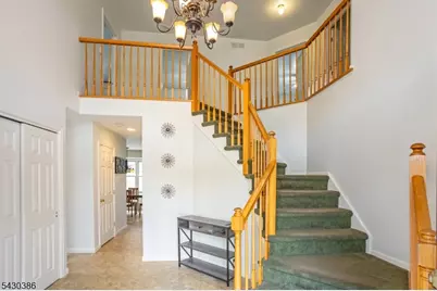 9 Mulberry Ct, Roxbury Township, NJ 07876 - Photo 2