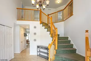 9 Mulberry Ct, Roxbury Township, NJ 07876 - Photo 2