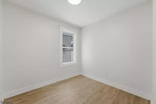 148 N 15th St, East Orange, NJ 07017 - Photo 6