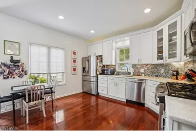 1098 Smith Manor Blvd, West Orange Township, NJ 07052 - Photo 10