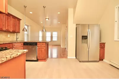 79 Chestnut St #1, West Orange Township, NJ 07052 - Photo 2