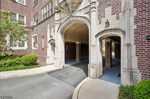133 Summit Ave, Summit, NJ 07901 - Photo 2