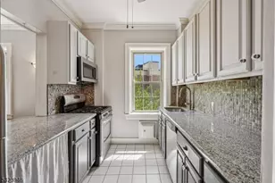 133 Summit Ave, Summit, NJ 07901 - Photo 16