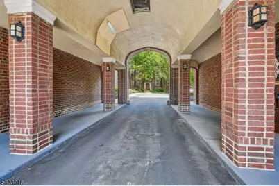 133 Summit Ave #39, Summit, NJ 07901 - Photo 4