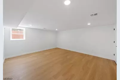 3 Meadow Rd #1, Edison, NJ 08817 - Photo 8