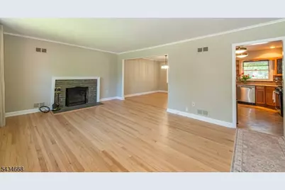 318 Highland Ave, Orange, NJ 07050 - Photo 6