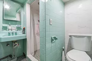 407 3rd Ave, Newark, NJ 07107 - Photo 22