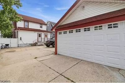 407 3rd Ave, Newark, NJ 07107 - Photo 30