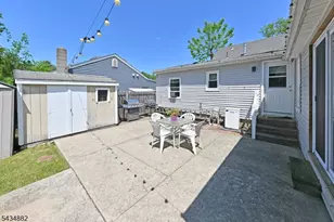 28 Makemoney Ave, Wanaque, NJ 07420 - Photo 4