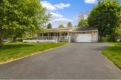 14 Justine Pl, Roxbury Township, NJ 07876 - Photo 2