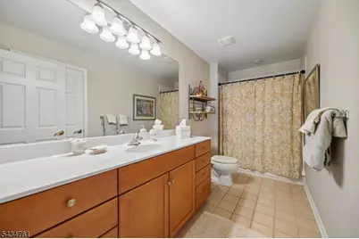 38 Constitution Way, Franklin Township, NJ 08873 - Photo 44