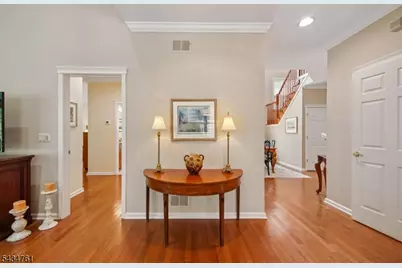 38 Constitution Way, Franklin Township, NJ 08873 - Photo 6