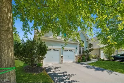 38 Constitution Way, Franklin Township, NJ 08873 - Photo 4