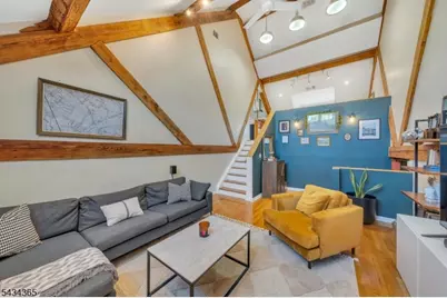 491 Valley St #15, Orange, NJ 07050 - Photo 2