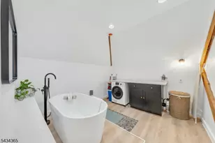 491 Valley St, Orange, NJ 07050 - Photo 22