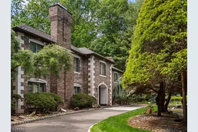 708 Ashmont Rd, Franklin Lakes, NJ 07417 - Photo 1