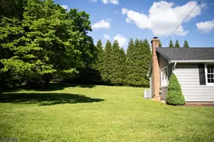 6 Hillside Ln, Holland Township, NJ 08848 - Photo 8