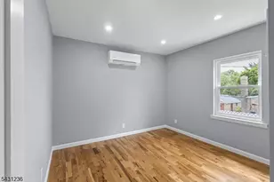 8 Germantown Ave, Edison, NJ 08817 - Photo 18
