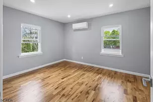 8 Germantown Ave, Edison, NJ 08817 - Photo 16
