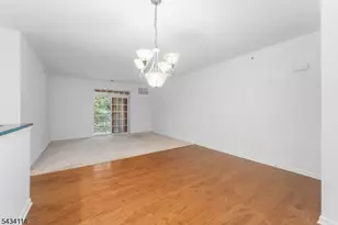 636 Sophee Ln, Lakewood Twp., NJ 08701 - Photo 8