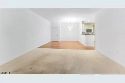 636 Sophee Ln, Lakewood Twp., NJ 08701 - Photo 10