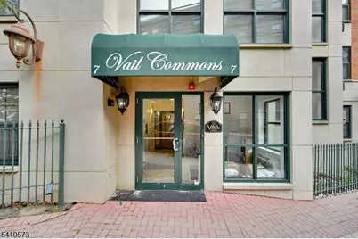 7 Prospect St, Morristown, NJ 07960 - Photo 2
