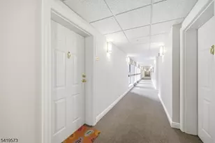 7 Prospect St, Morristown, NJ 07960 - Photo 4