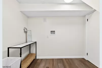 160 Elmwood Ave, Union Township, NJ 07083 - Photo 24