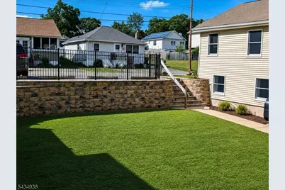 20 Oak St, Mount Arlington, NJ 07856 - Photo 4