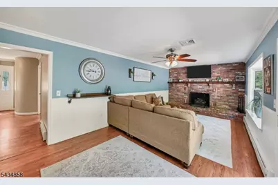 44 Nestlingwood Drive, Washington Township, NJ 07853 - Photo 8