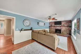 44 Nestling Wood Dr, Washington Township, NJ 07853 - Photo 8