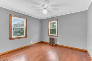 15 Winston Dr, Woodbridge Township, NJ 07095 - Photo 20