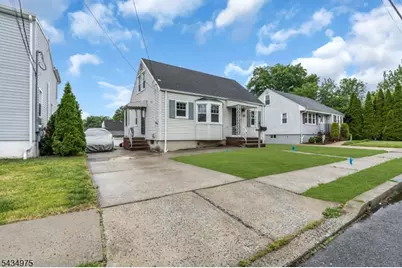 15 Winston Dr, Woodbridge Township, NJ 07095 - Photo 4