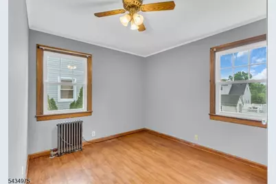 15 Winston Dr, Woodbridge Township, NJ 07095 - Photo 18