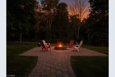 62 Mary Jones Rd, Hampton Township, NJ 07860 - Photo 4