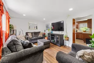 210 Buchanan St, Linden, NJ 07036 - Photo 4