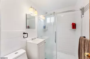 210 Buchanan St, Linden, NJ 07036 - Photo 10