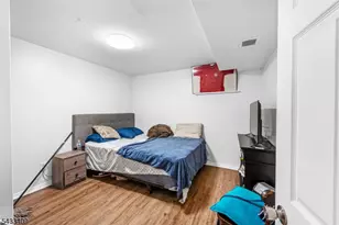 160 Brook Dr, Dover, NJ 07801 - Photo 10