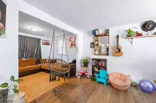 160 Brook Dr, Dover, NJ 07801 - Photo 2