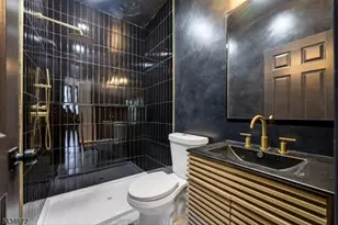 22 Union St, Jersey City, NJ 07304 - Photo 8