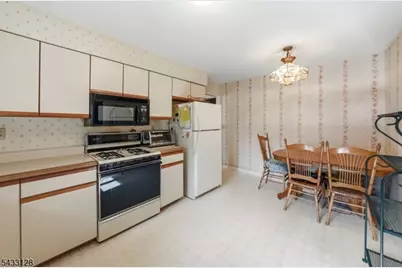 5 N 13th Ave, Manville, NJ 08835 - Photo 4