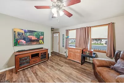 5 N 13th Ave, Manville, NJ 08835 - Photo 12